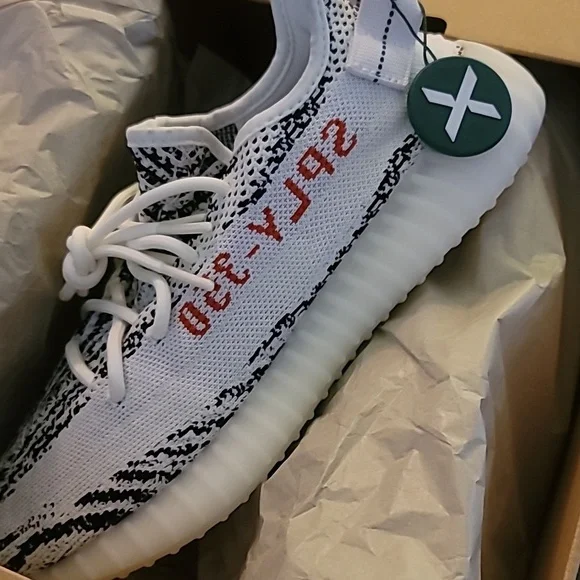 adidas Yeezy Boost 350 V2 Zebra